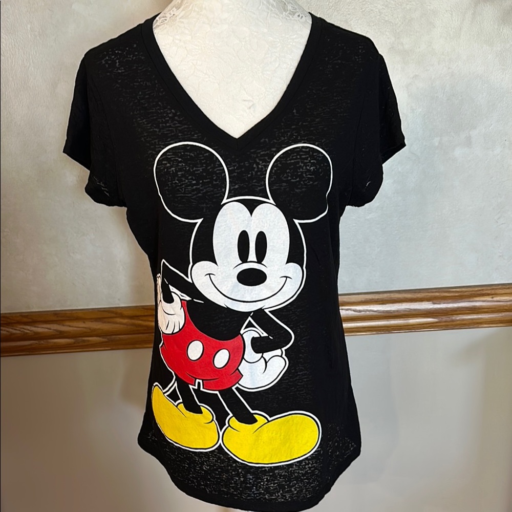 Mickey Mouse Graphic Black Tee women’s size XXL